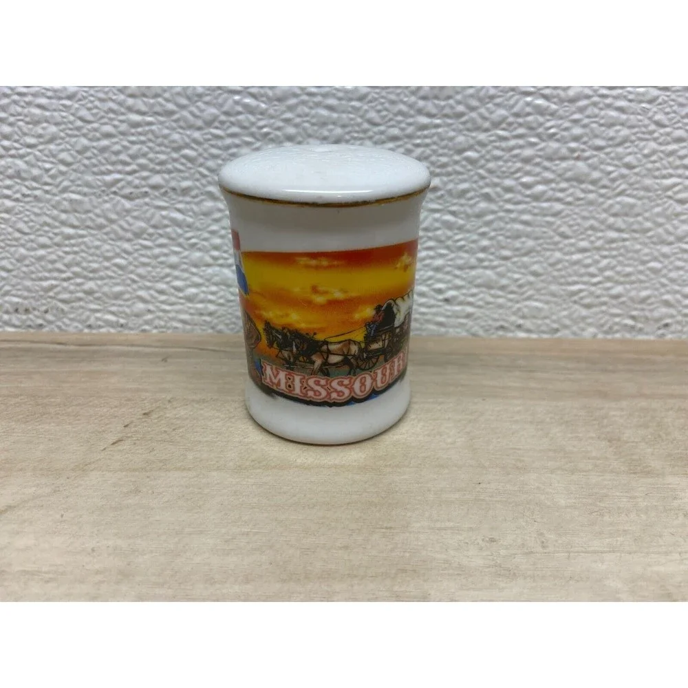 Vintage Missouri Ceramic Salt Shaker Travel Souvenir